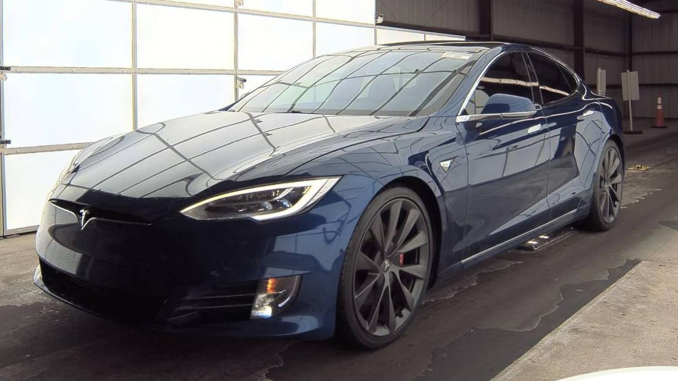 TESLA MODEL S 2018 5YJSA1E44JF300182 image